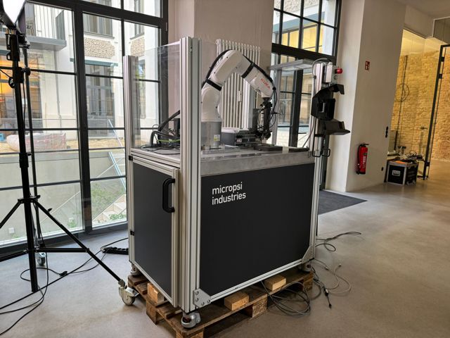 Robotik Anlagenbau Beschriftung
