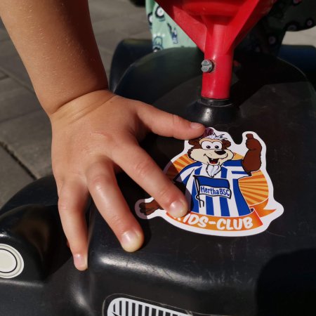 Merchandise Aufkleber Kids Club