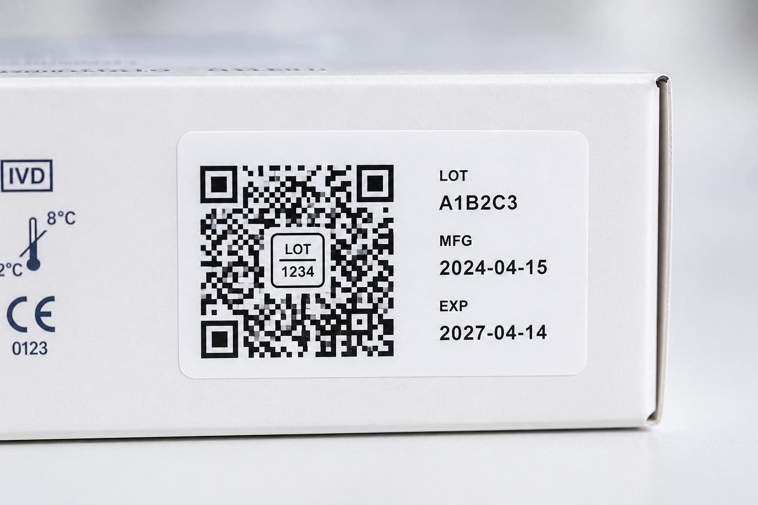 Chargen-Etikett mit QR-Code
