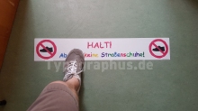 Bodenaufkleber HALT! Keine Stra&szlig;enschuhe f&uuml;r Kitas usw. 90x15 cm